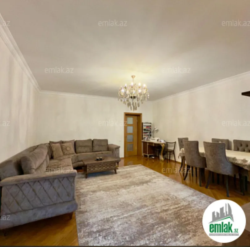 Satılır 3 otaqlı köhnə tikili 75 m²