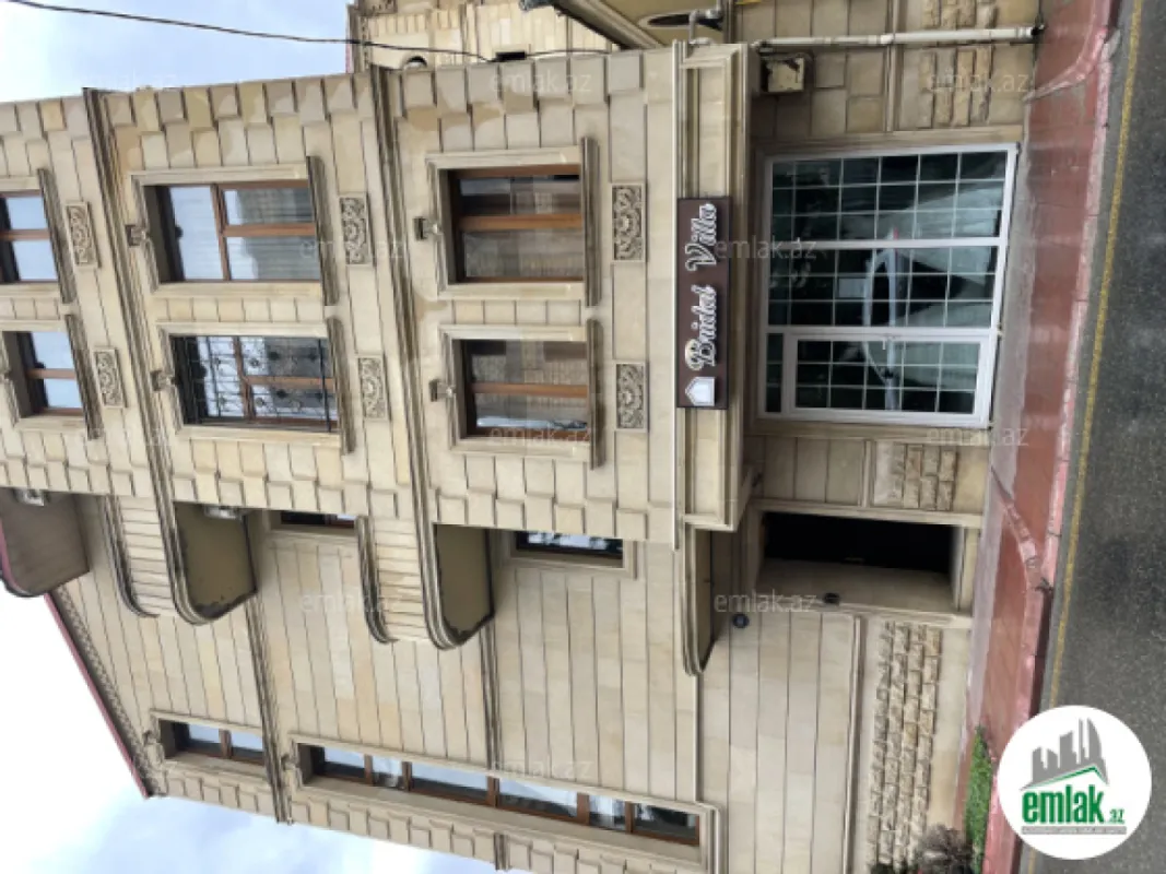 Satılır 7 otaqlı həyət evi 600 m²