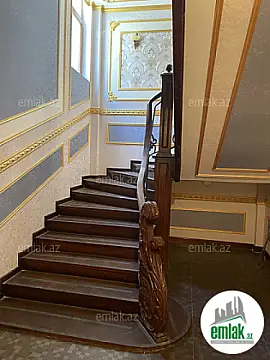 Satılır 7 otaqlı həyət evi 600 m²