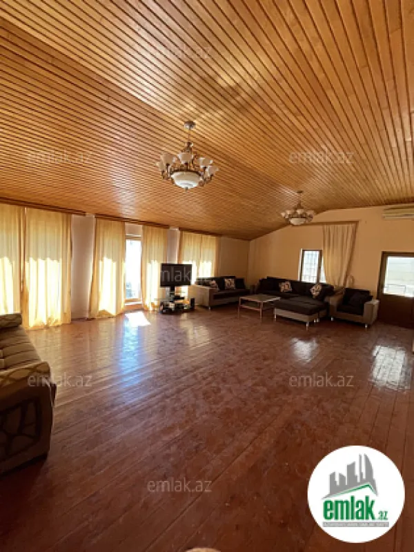 Satılır 7 otaqlı həyət evi 600 m²