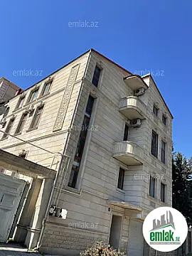 Satılır 7 otaqlı həyət evi 600 m²