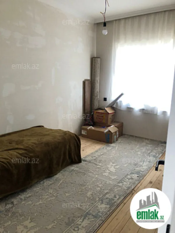 Satılır 4 otaqlı həyət evi 144 m²