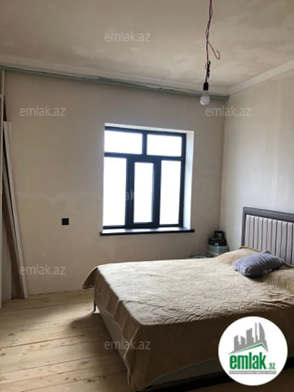 Satılır 4 otaqlı həyət evi 144 m²