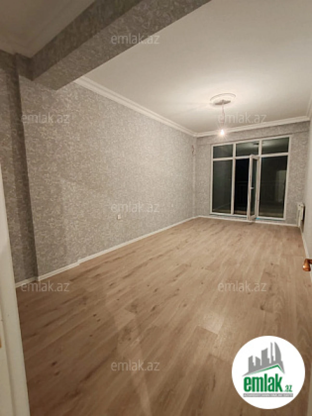 Satılır 2 otaqlı yeni tikili 74 m²