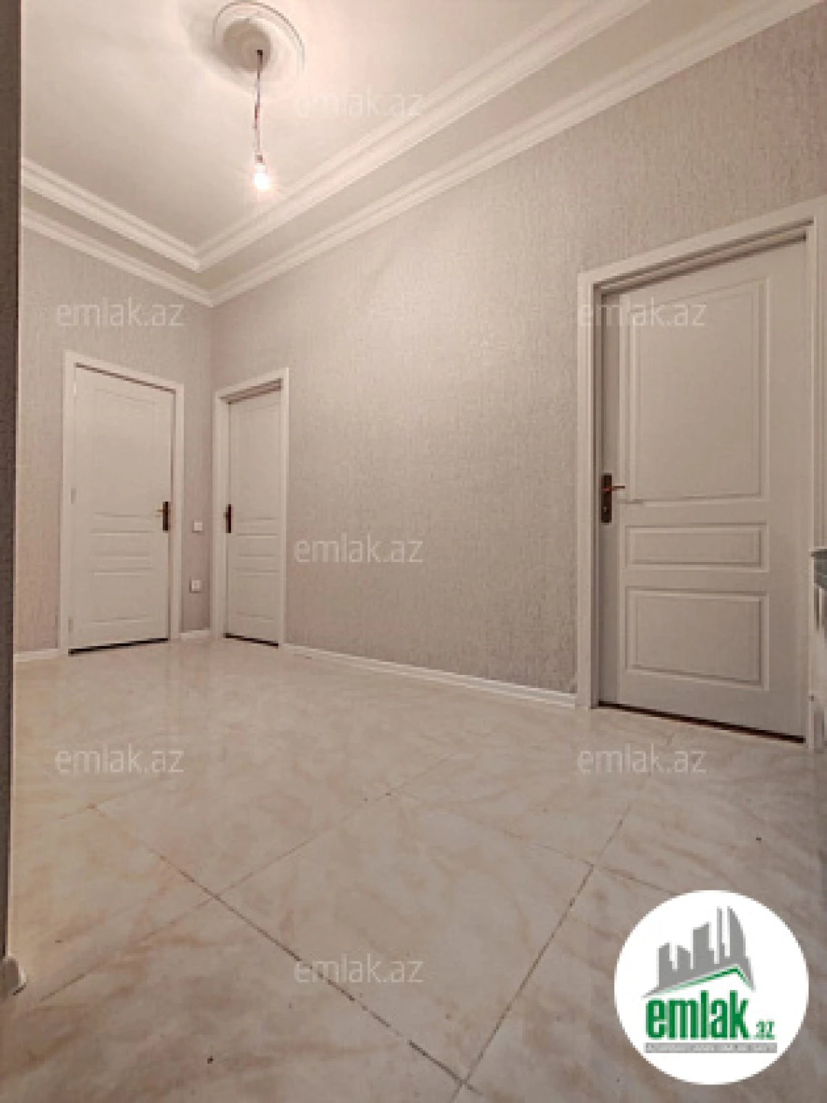 Satılır 2 otaqlı yeni tikili 74 m²