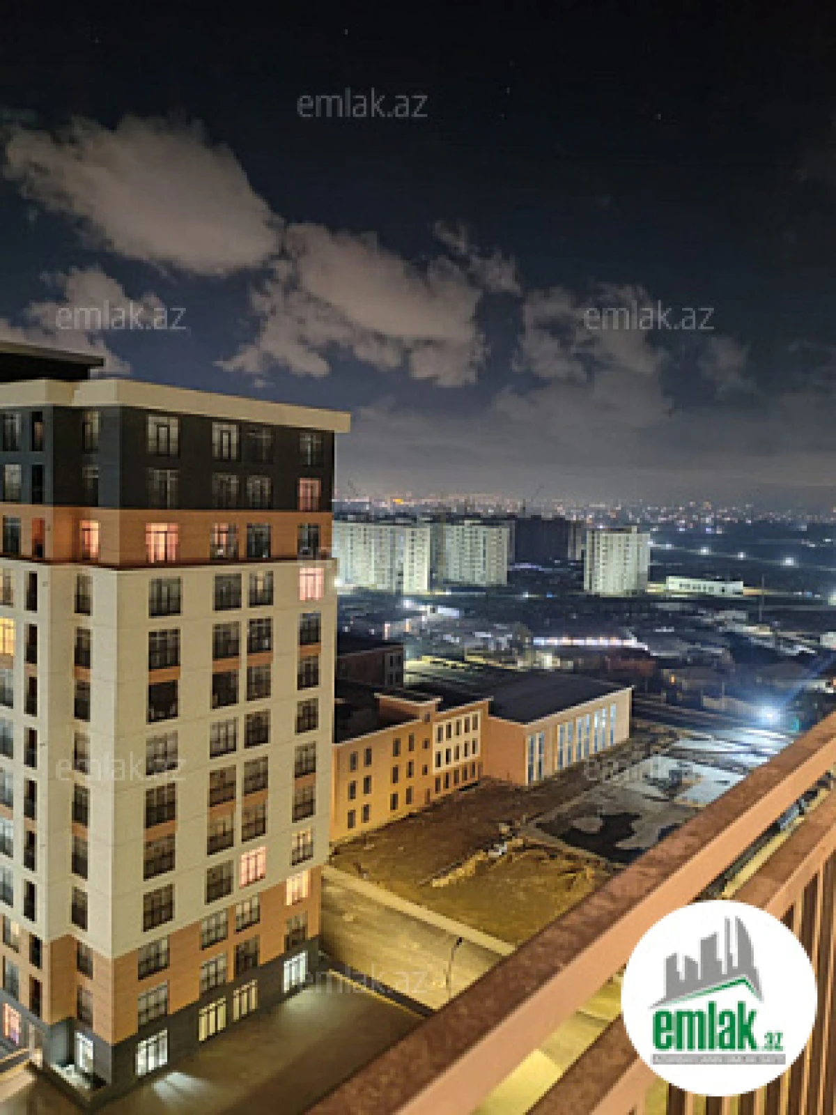 Satılır 2 otaqlı yeni tikili 74 m²