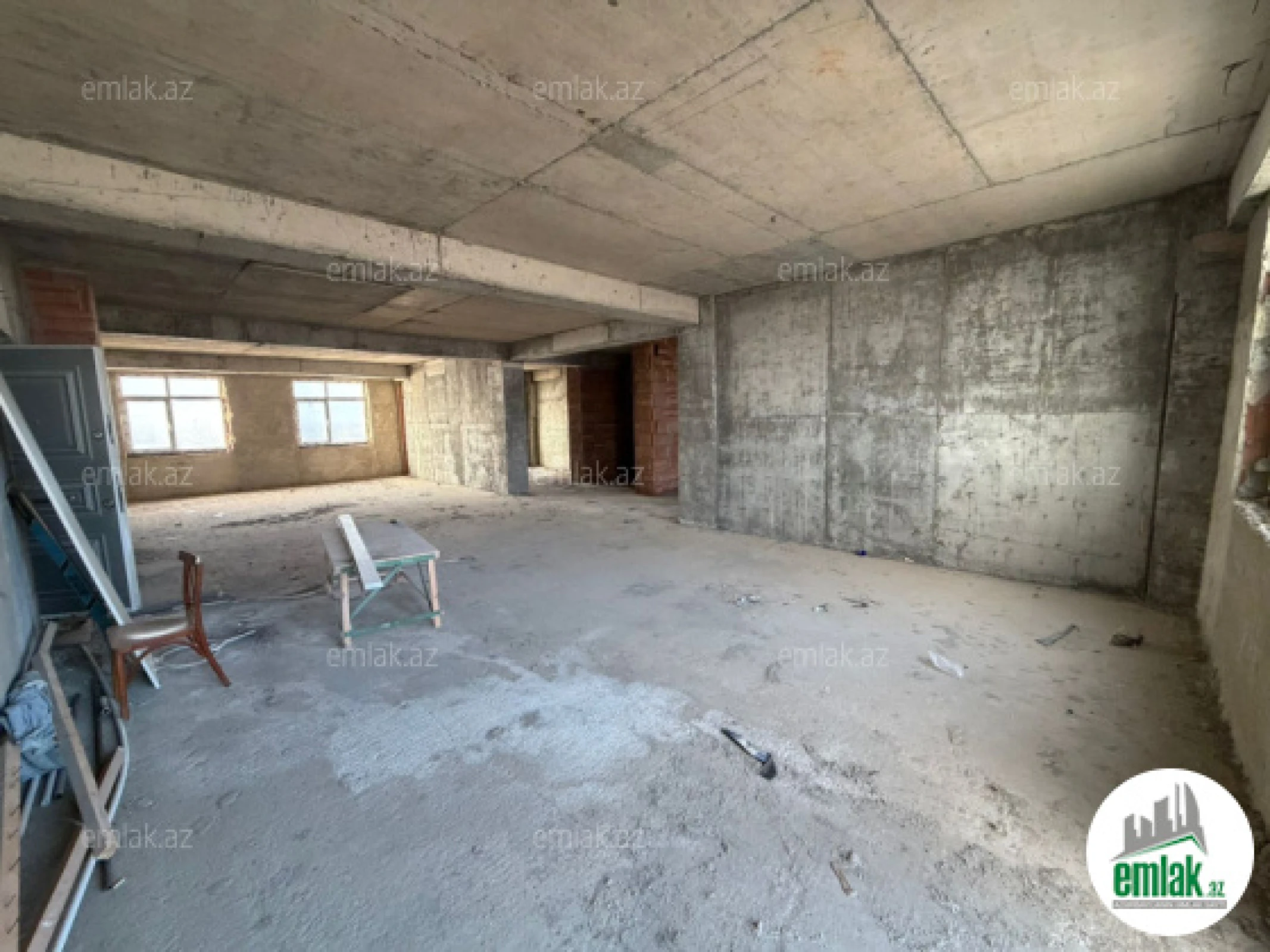 Satılır 4 otaqlı yeni tikili 185 m²