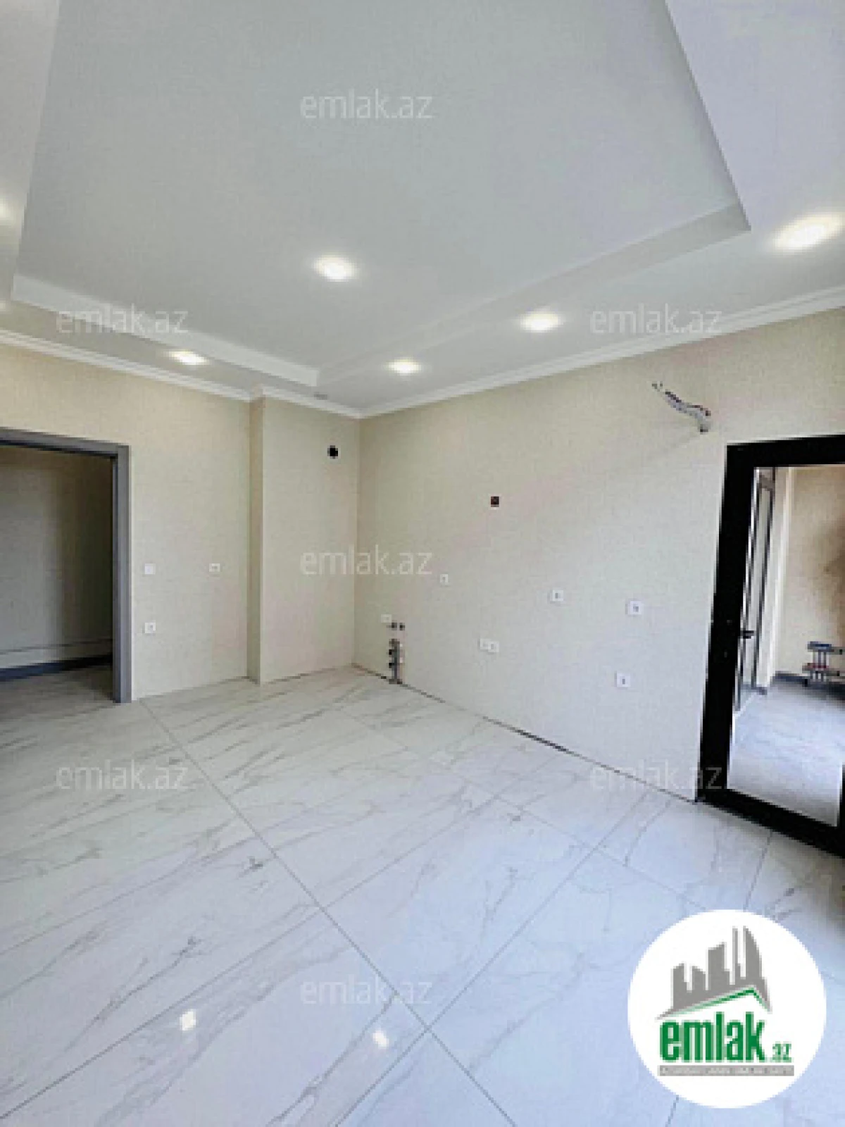 Satılır 2 otaqlı yeni tikili 82.5 m²