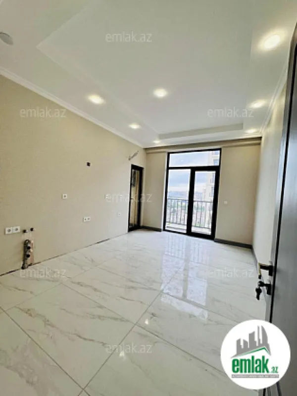 Satılır 2 otaqlı yeni tikili 82.5 m²