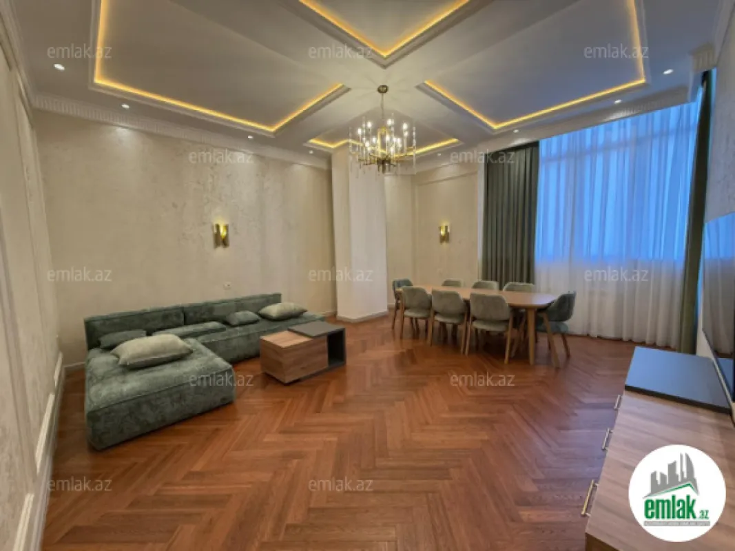 Satılır 3 otaqlı yeni tikili 140 m²
