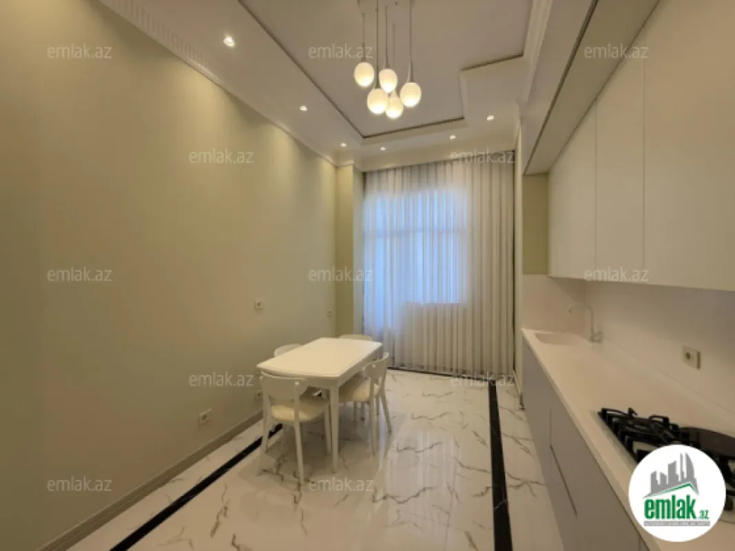 Satılır 3 otaqlı yeni tikili 140 m²