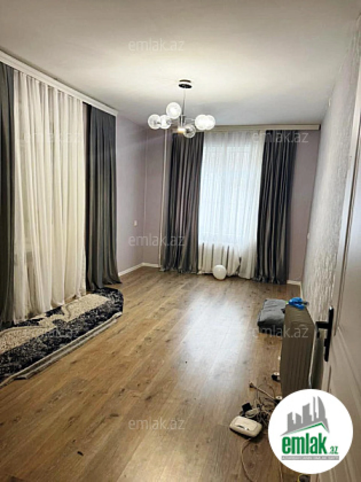 Satılır 2 otaqlı köhnə tikili 65 m²
