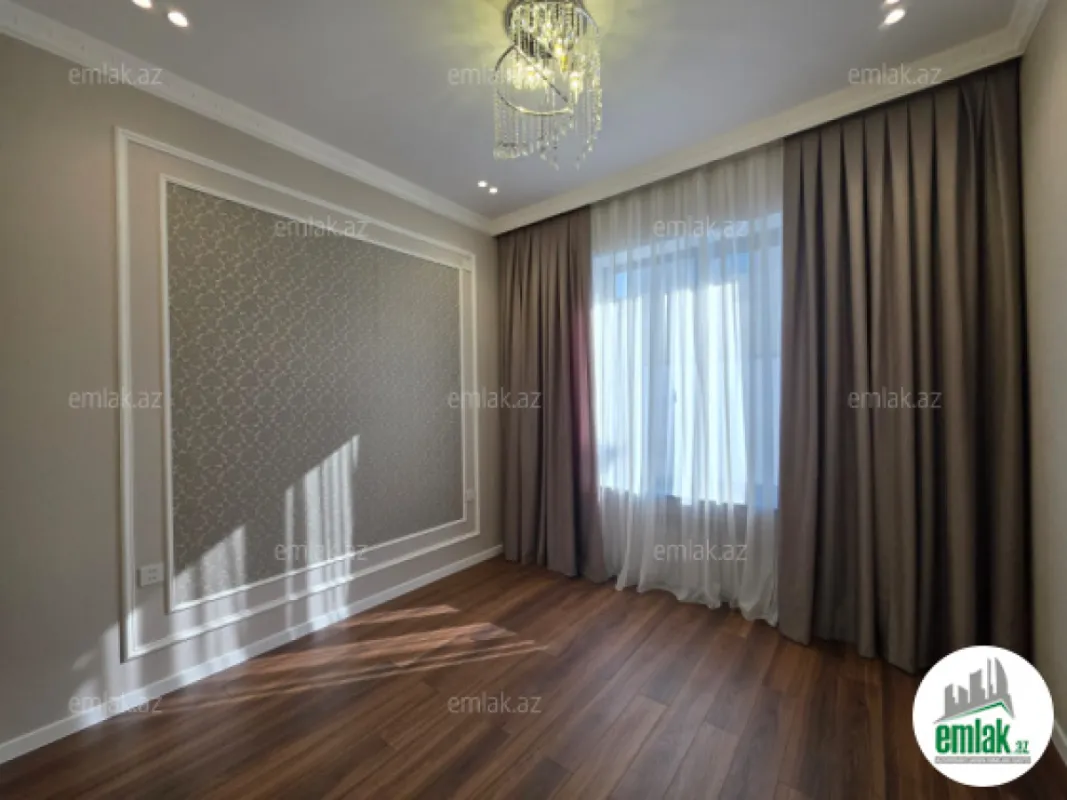 Satılır 4 otaqlı həyət evi 135 m²