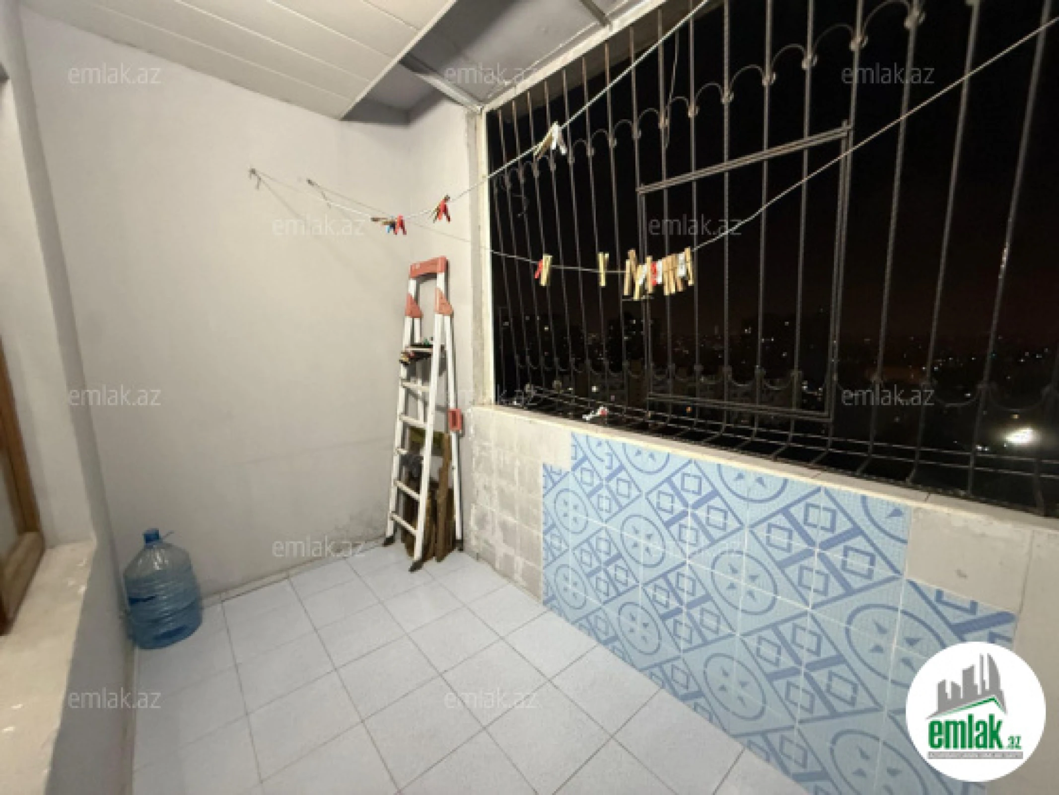 Satılır 3 otaqlı köhnə tikili 85 m²
