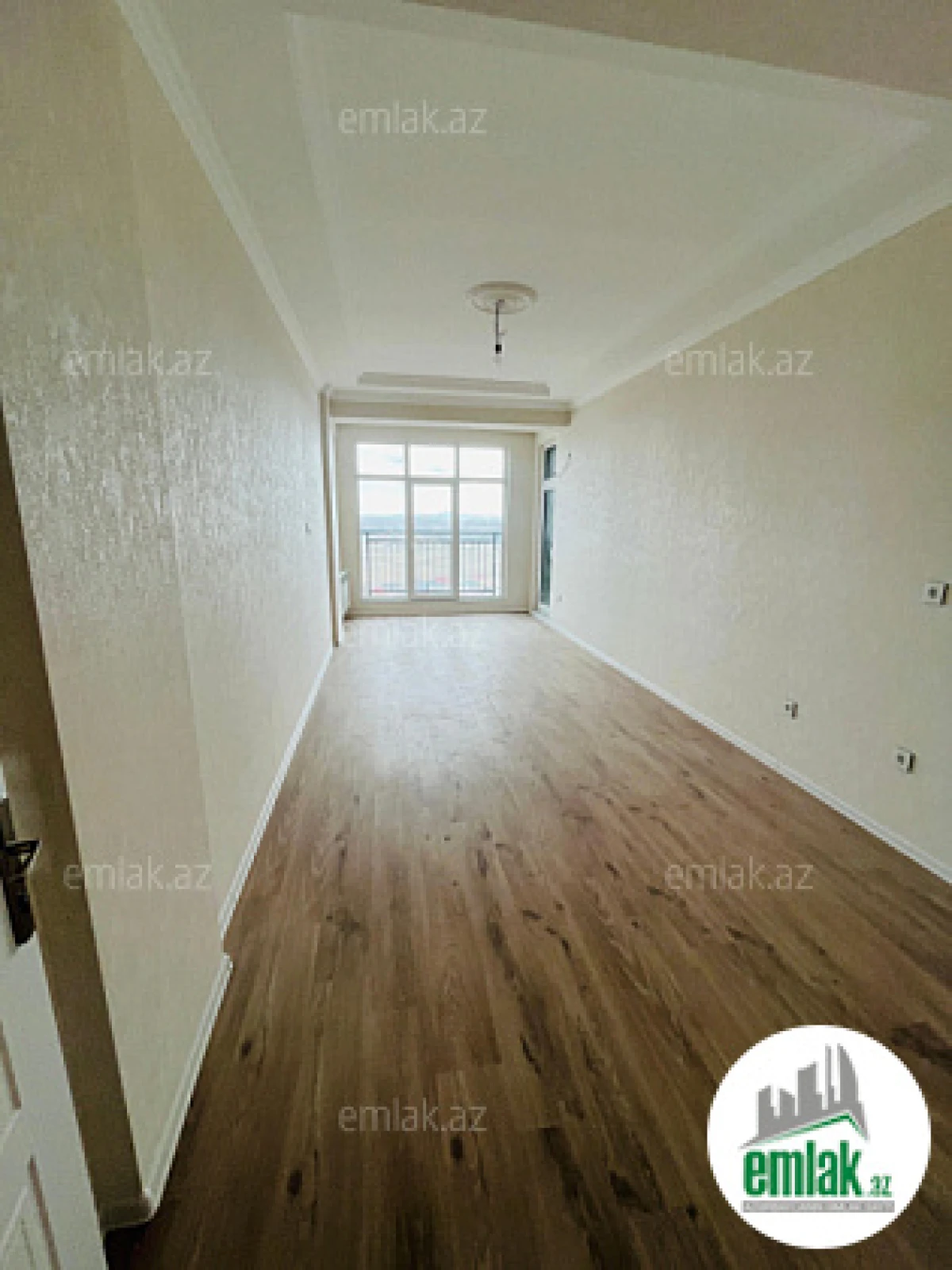 Satılır 2 otaqlı yeni tikili 74 m²