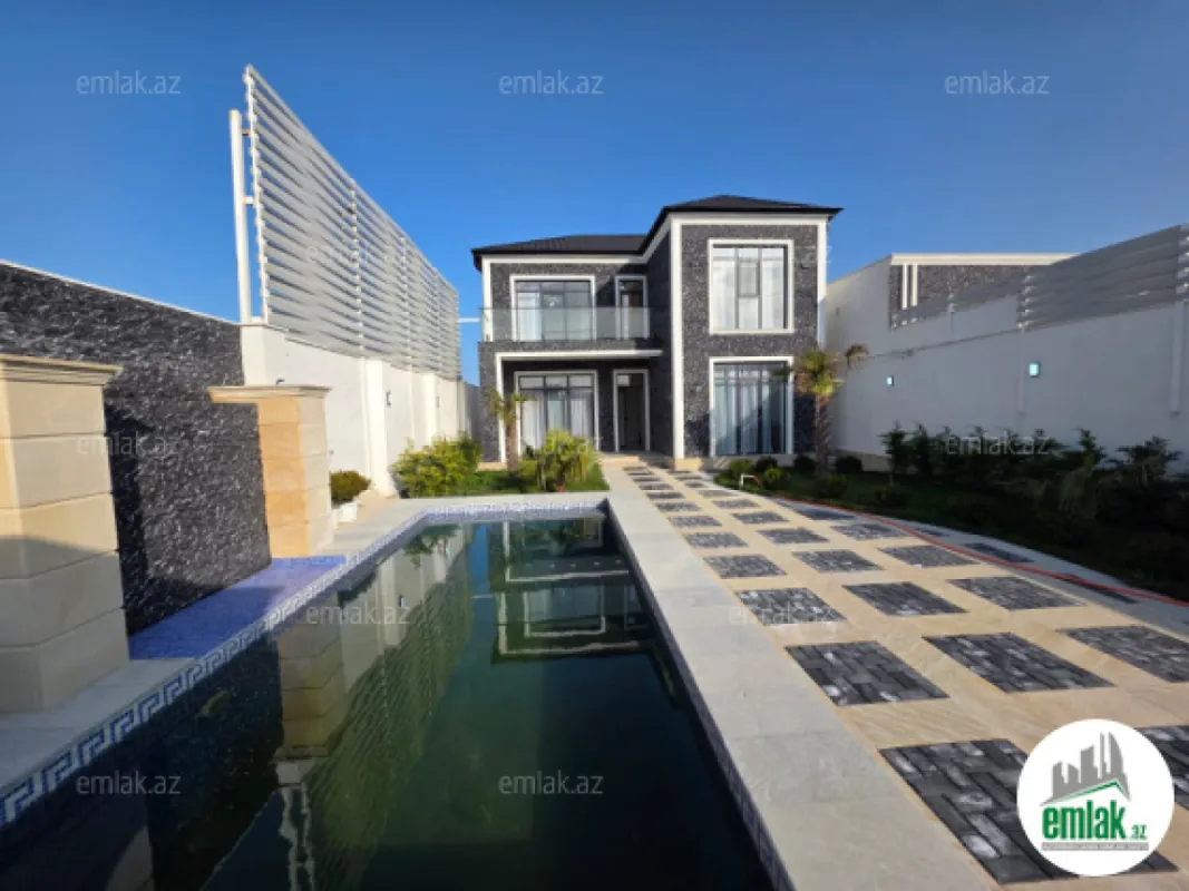 Satılır 5 otaqlı mənzil 200 m²