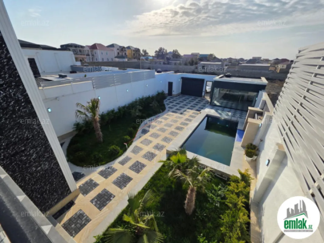 Satılır 5 otaqlı mənzil 200 m²