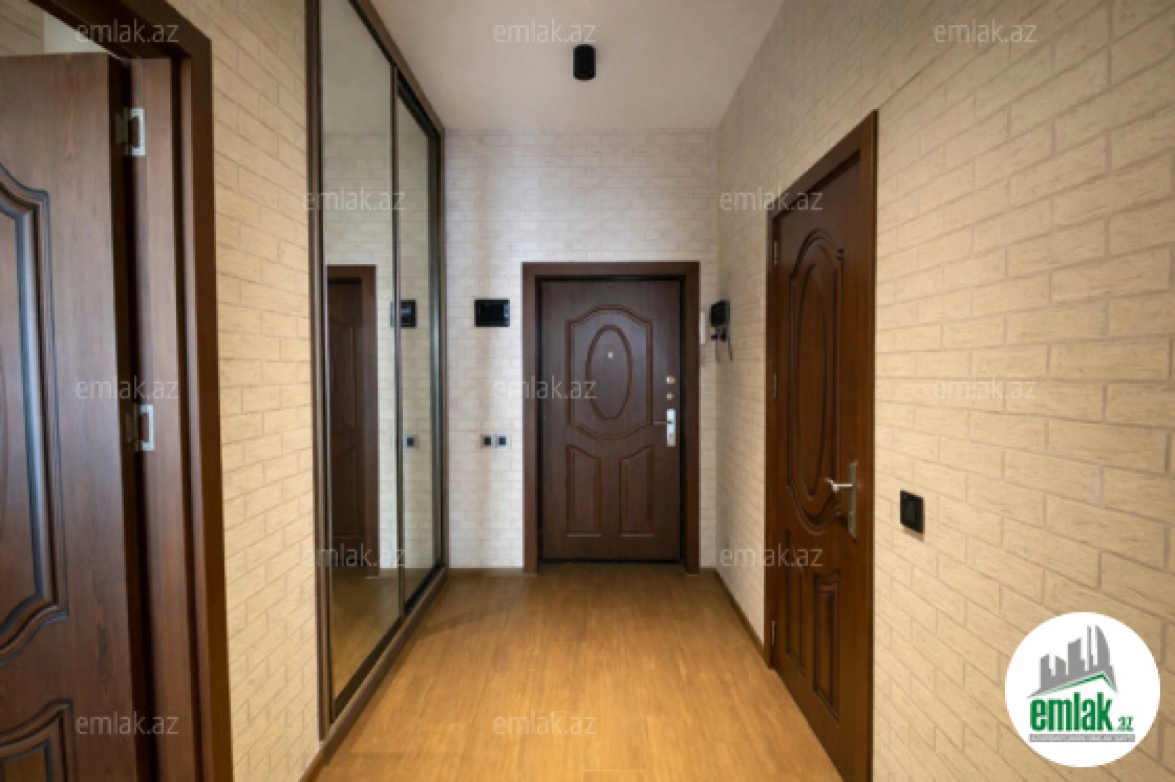 Satılır 2 otaqlı yeni tikili 68 m²