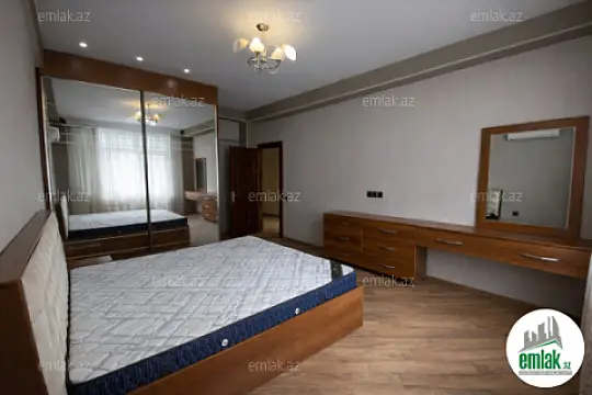 Satılır 2 otaqlı yeni tikili 68 m²