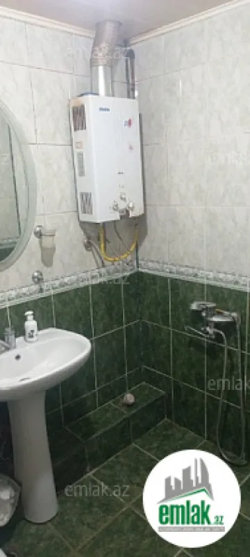 Satılır 1 otaqlı köhnə tikili 45 m²