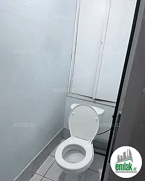 Satılır 2 otaqlı köhnə tikili 75 m²