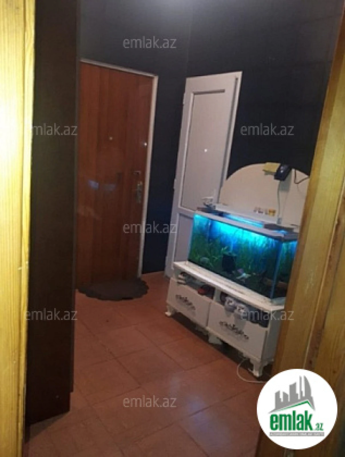 Satılır 3 otaqlı köhnə tikili 70 m²