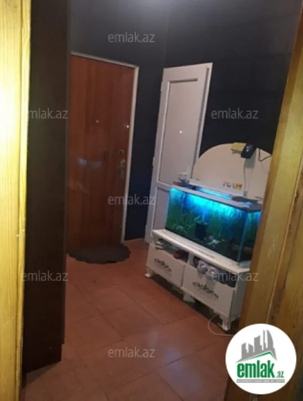 Satılır 3 otaqlı köhnə tikili 70 m²