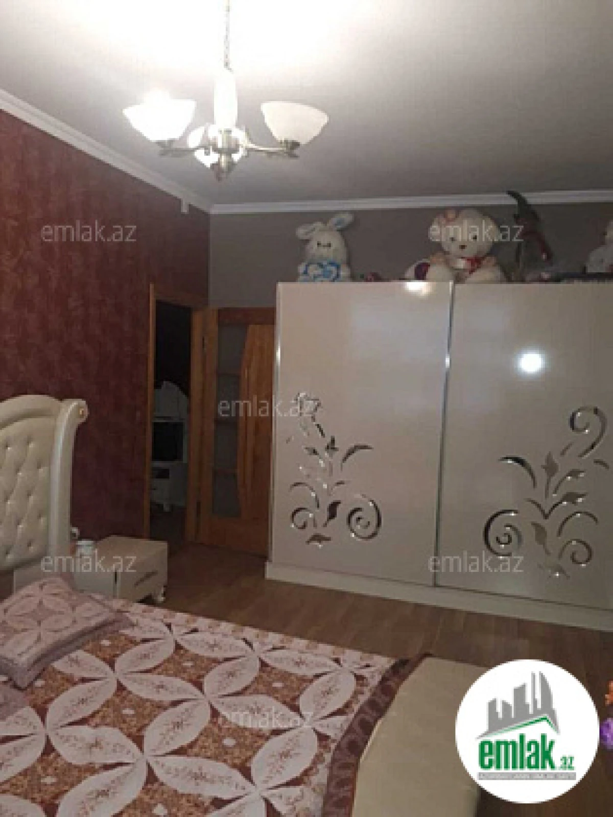 Satılır 3 otaqlı köhnə tikili 70 m²