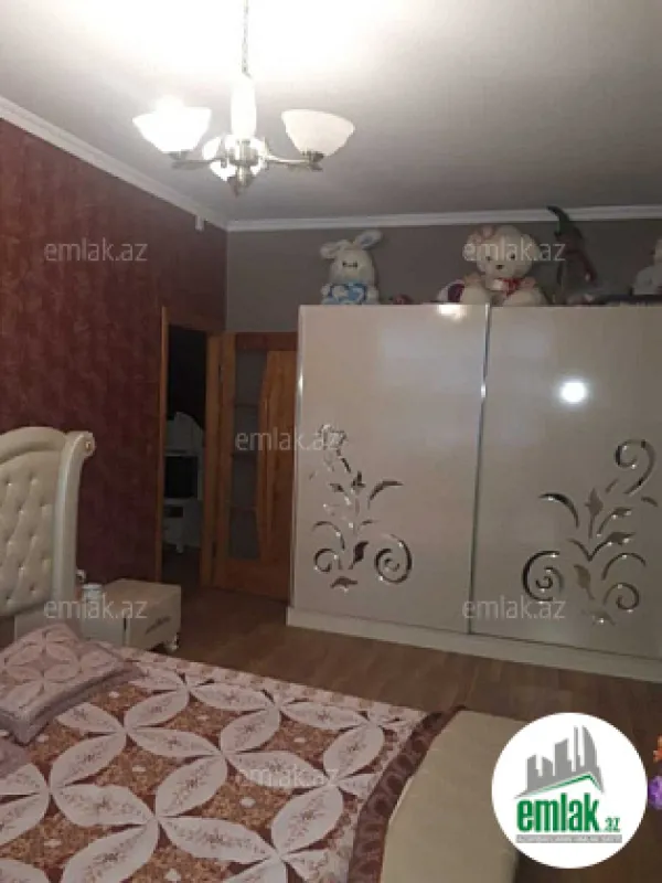 Satılır 3 otaqlı köhnə tikili 70 m²