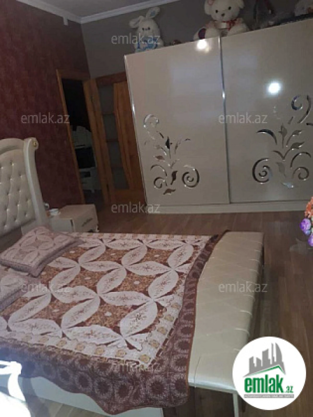 Satılır 3 otaqlı köhnə tikili 70 m²