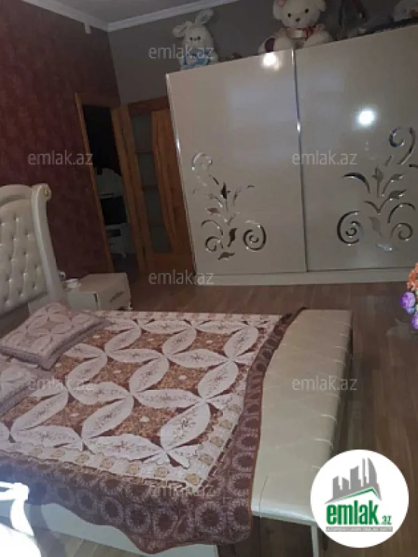 Satılır 3 otaqlı köhnə tikili 70 m²