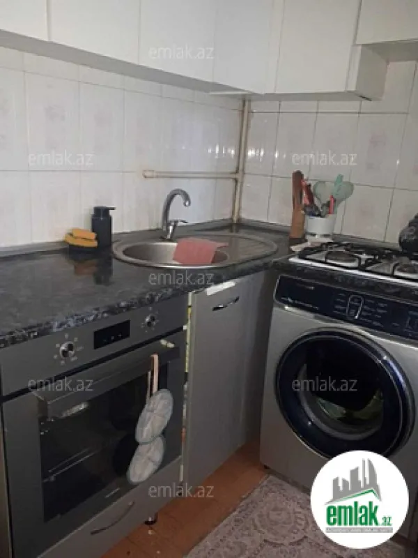 Satılır 3 otaqlı köhnə tikili 70 m²