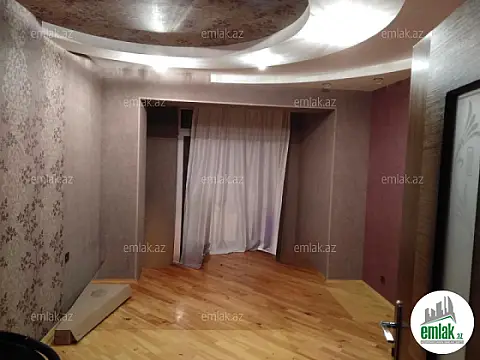 Satılır 3 otaqlı köhnə tikili 90 m²