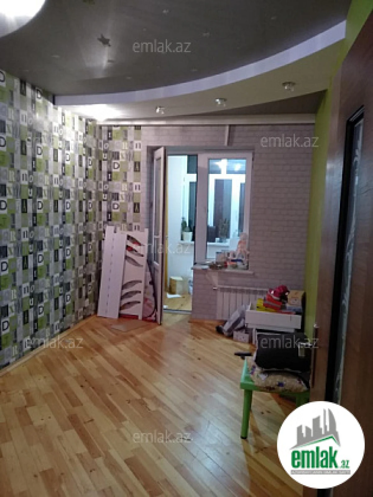 Satılır 3 otaqlı köhnə tikili 90 m²