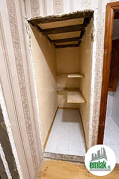 Satılır 2 otaqlı köhnə tikili 65 m²