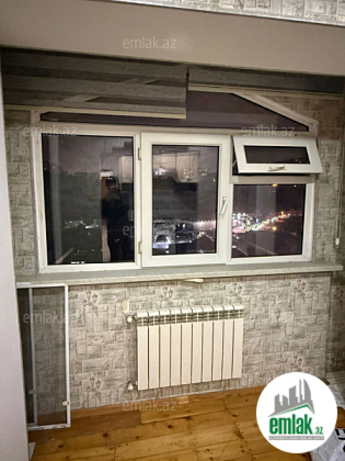 Satılır 2 otaqlı köhnə tikili 65 m²