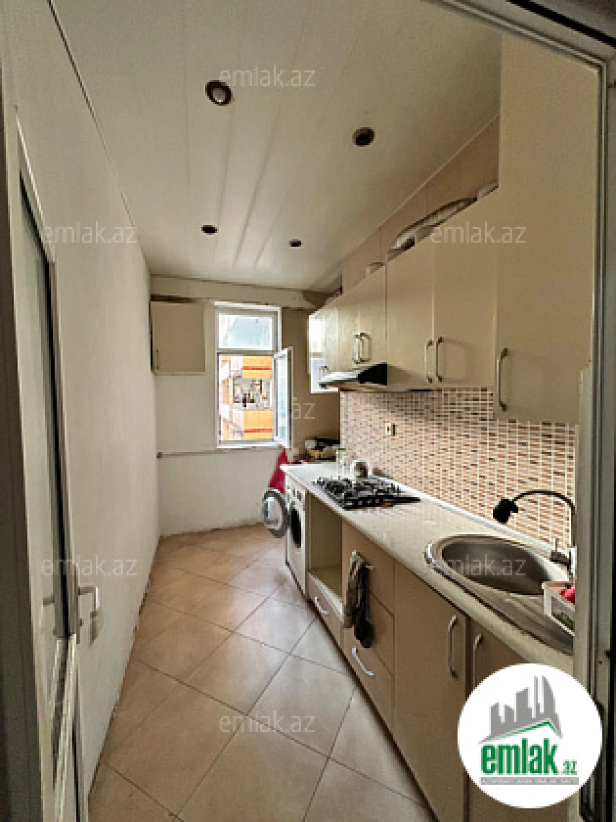 Satılır 3 otaqlı yeni tikili 88 m²