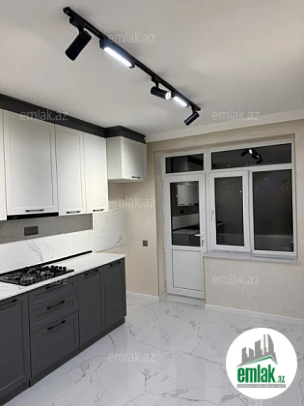 Satılır 2 otaqlı köhnə tikili 75 m²