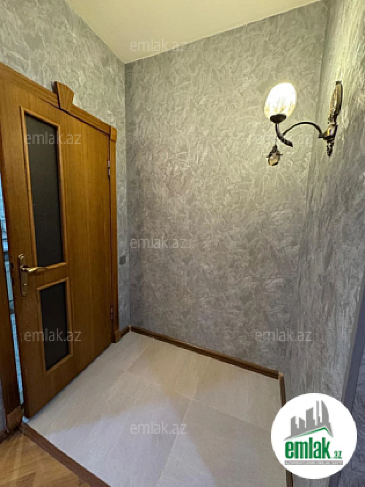 Satılır 3 otaqlı yeni tikili 125 m²