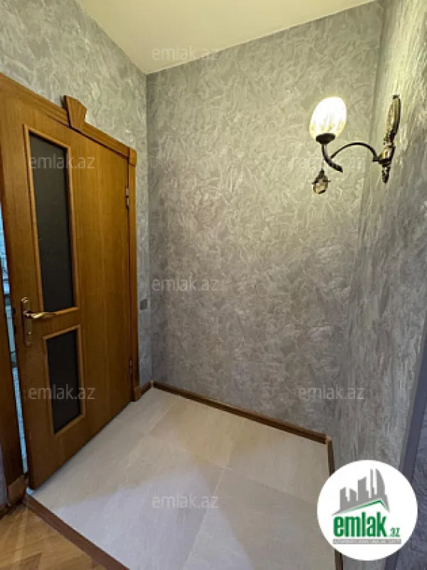 Satılır 3 otaqlı yeni tikili 125 m²