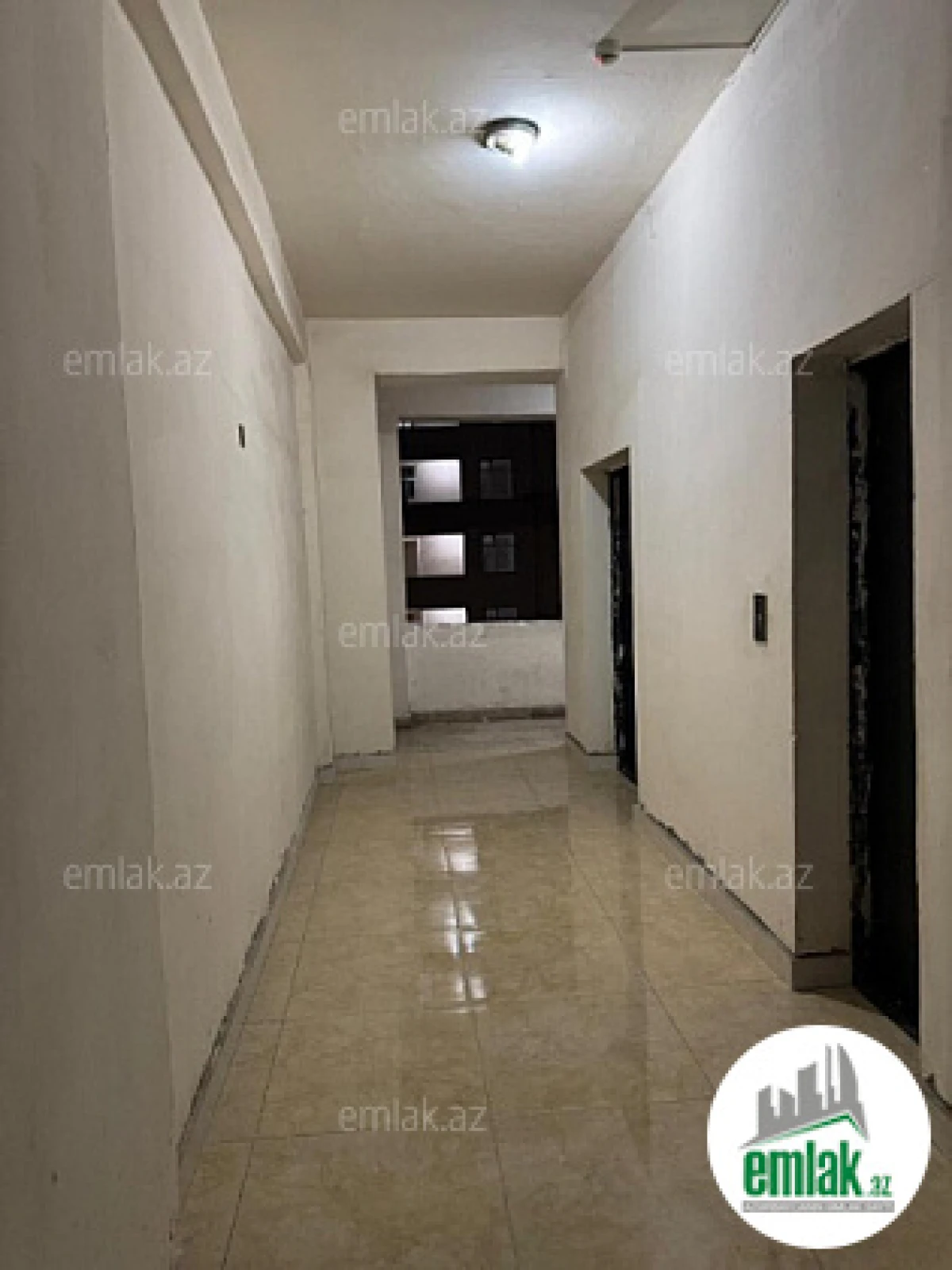 Satılır 3 otaqlı yeni tikili 125 m²