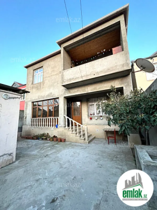 Satılır 5 otaqlı həyət evi 180 m²