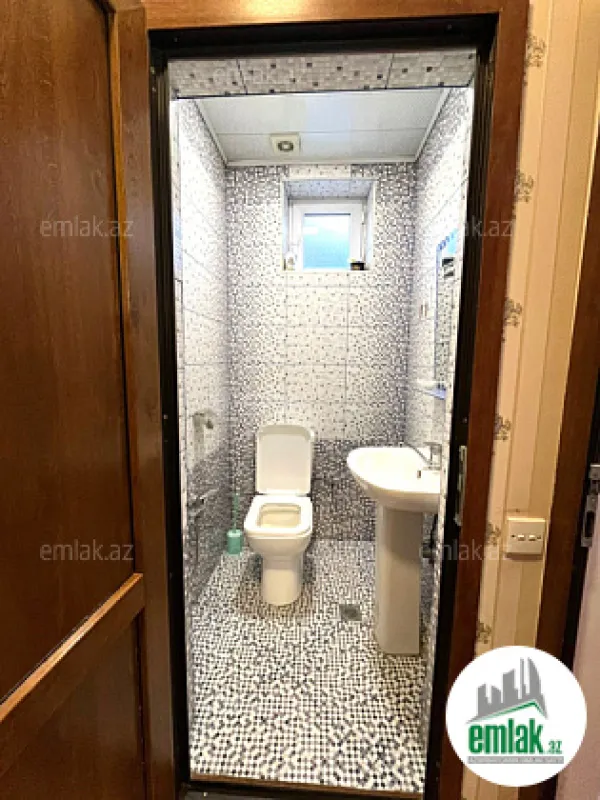 Satılır 5 otaqlı həyət evi 180 m²