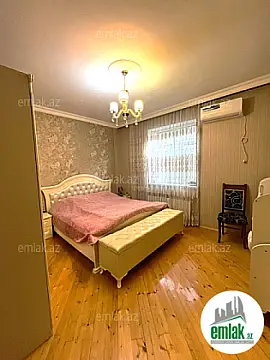 Satılır 5 otaqlı həyət evi 180 m²