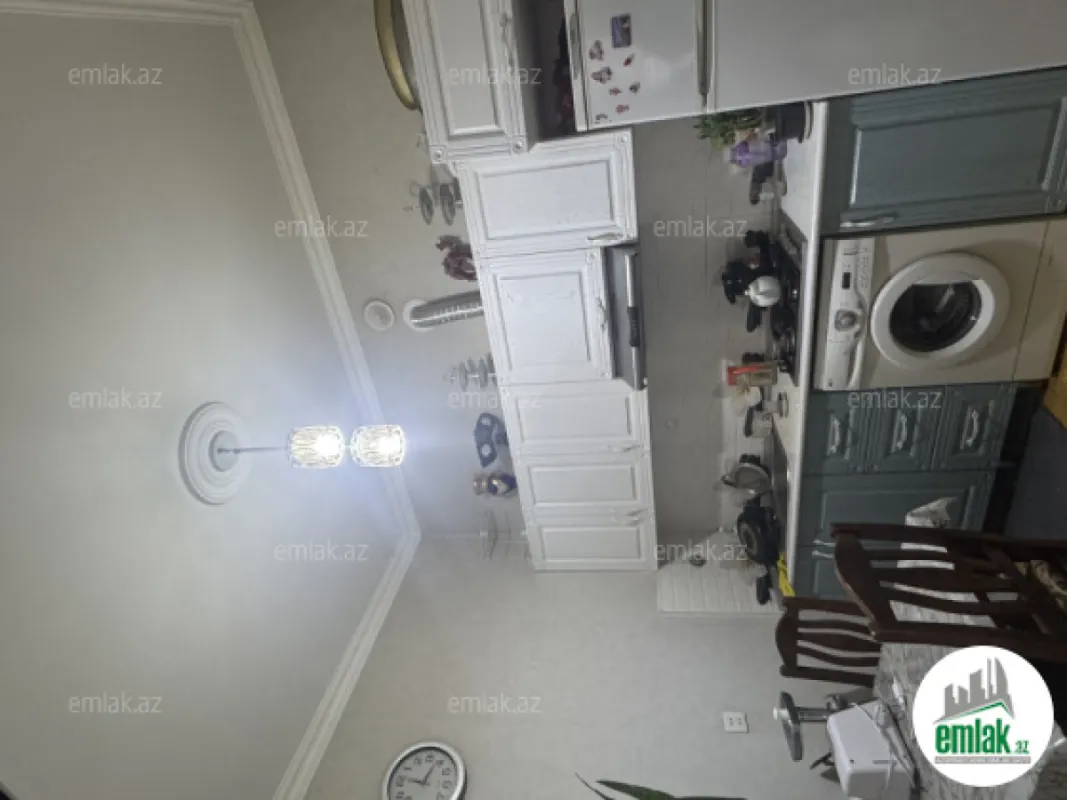 Satılır 2 otaqlı yeni tikili 64 m²