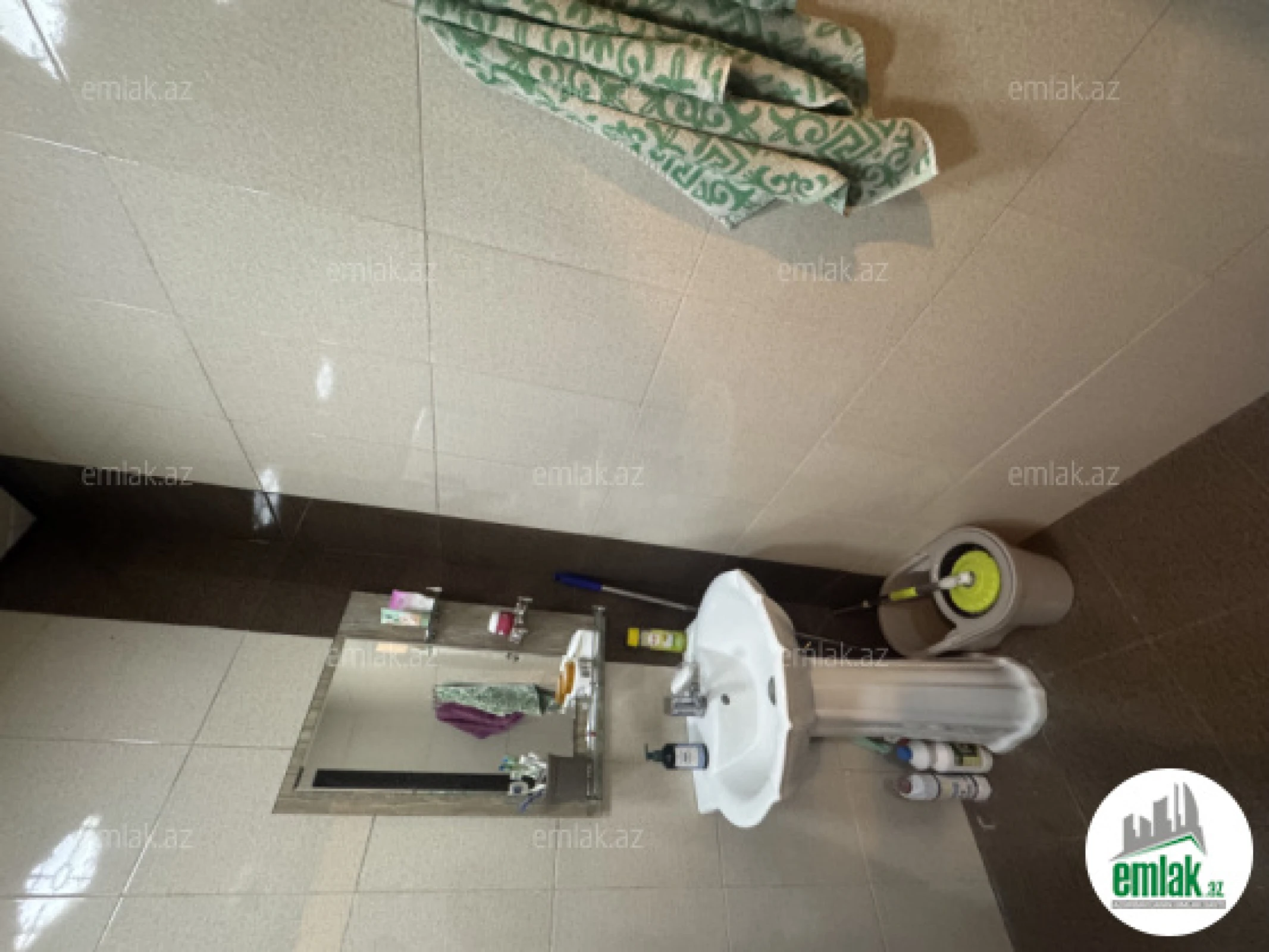 Satılır 2 otaqlı yeni tikili 64 m²