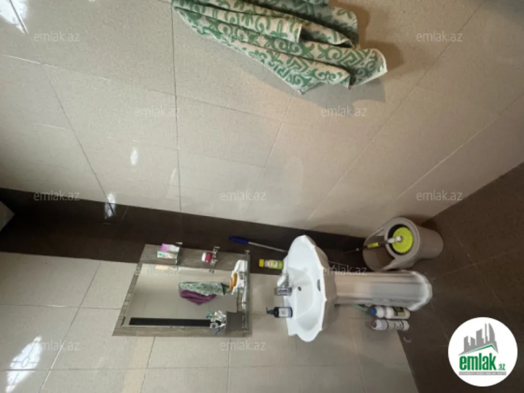 Satılır 2 otaqlı yeni tikili 64 m²