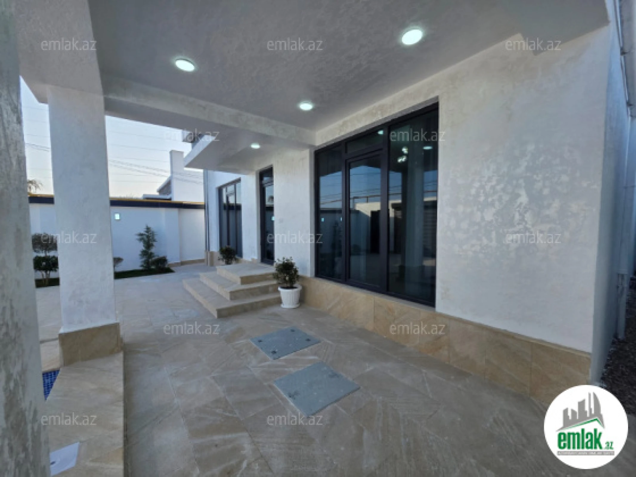 Satılır 4 otaqlı həyət evi 140 m²