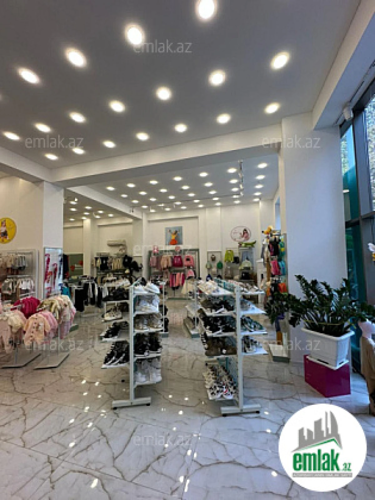 Satılır 5 otaqlı obyekt 102 m²