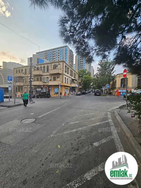 Satılır 5 otaqlı obyekt 102 m²